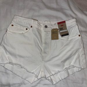 Levi’s 501 white shorts